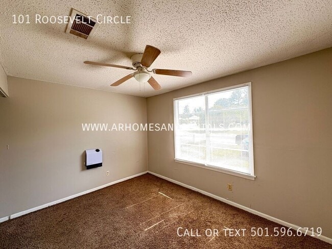 Building Photo - 101 Roosevelt Cir