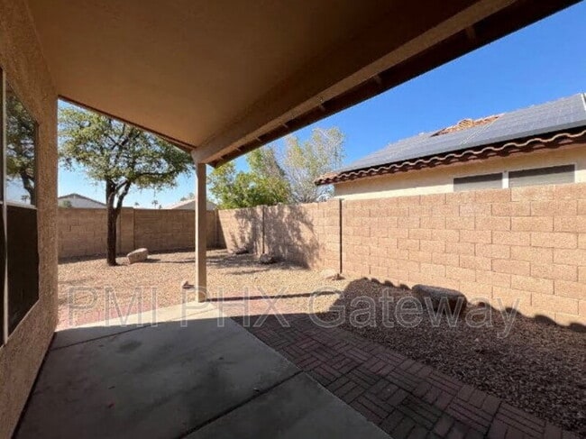 Building Photo - 15982 N 90th Ave