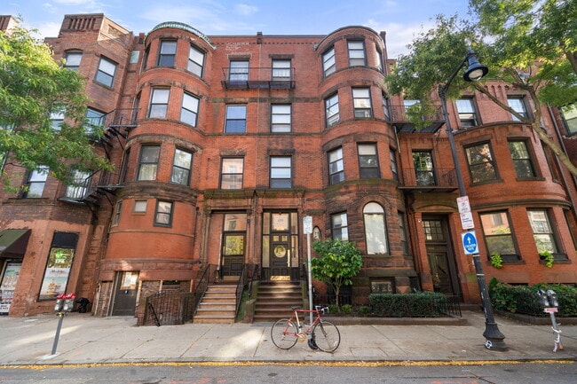 Exterior 3 of 12 - 499 Beacon Street