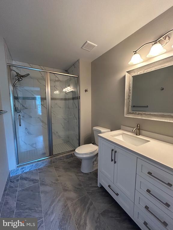 Building Photo - 606 Gunpowder Ct