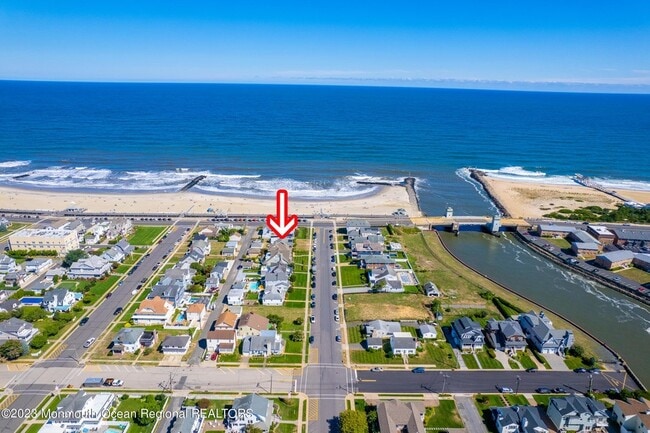 Building Photo - 4 Washington Ave