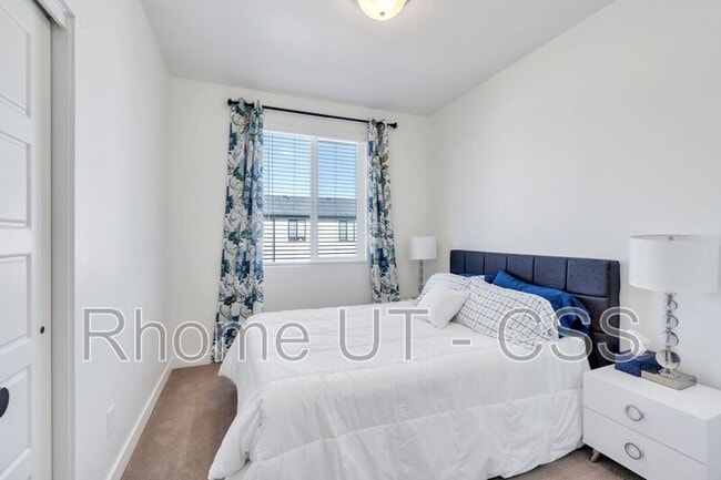 Building Photo - 539 S 1040 W