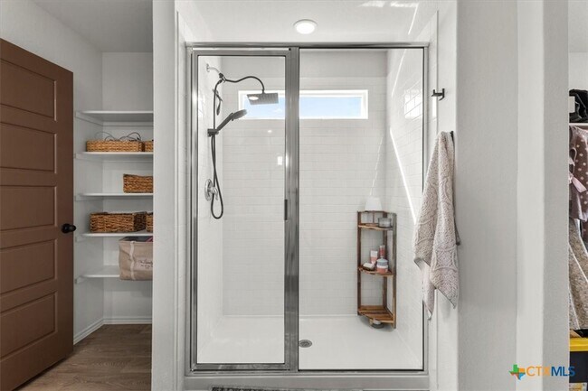 Building Photo - 410 Kayden Pt