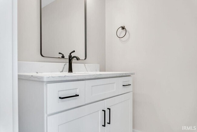 Building Photo - 717 S Henderson St