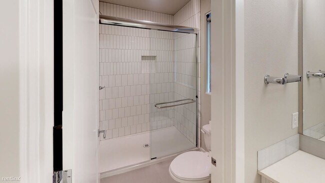 Building Photo - 1 br, 1 bath House - 4058 SE Holgate Blvd ...