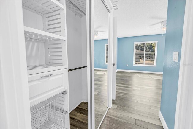 Building Photo - 5771 Timberlake Dr