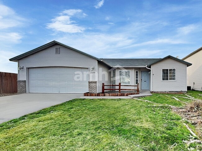 Building Photo - 1149 N Caterpillar Ave