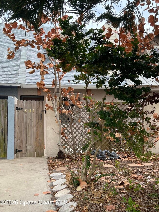 Building Photo - 8154 Ridgewood Ave