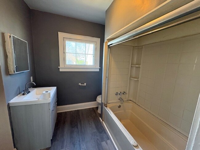 Building Photo - Charming 5-Bedroom Home with Eat-In Kitchen Nook & Bonus Sunroom