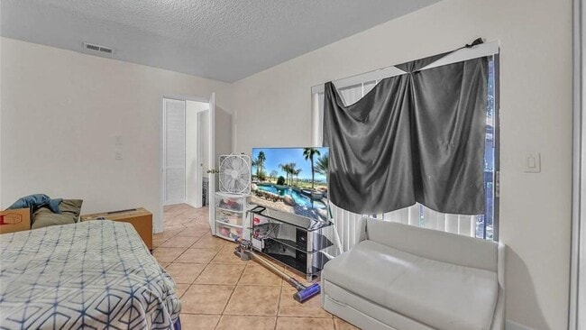 Building Photo - 3655 Cocoplum Cir