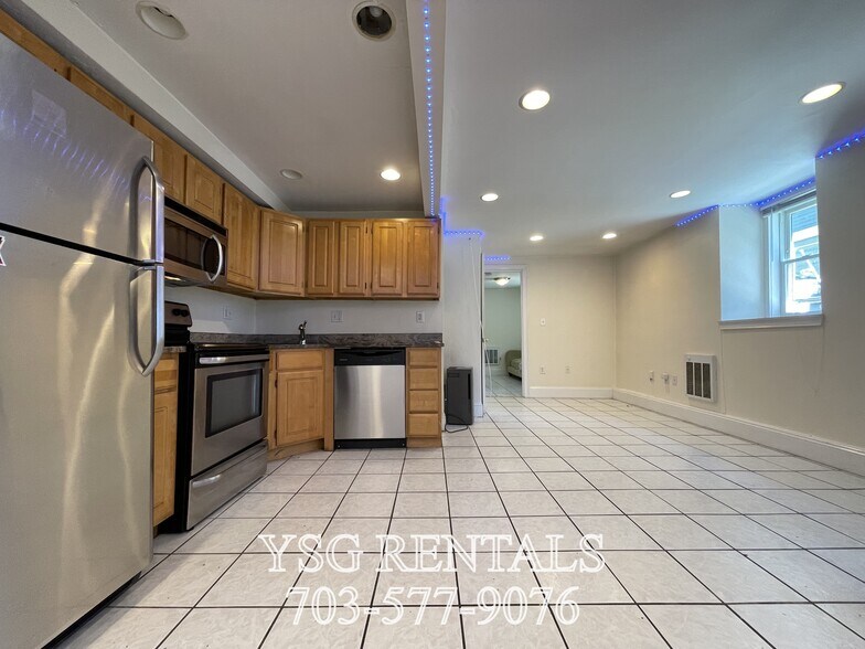 Building Photo - 8 Alleghany St