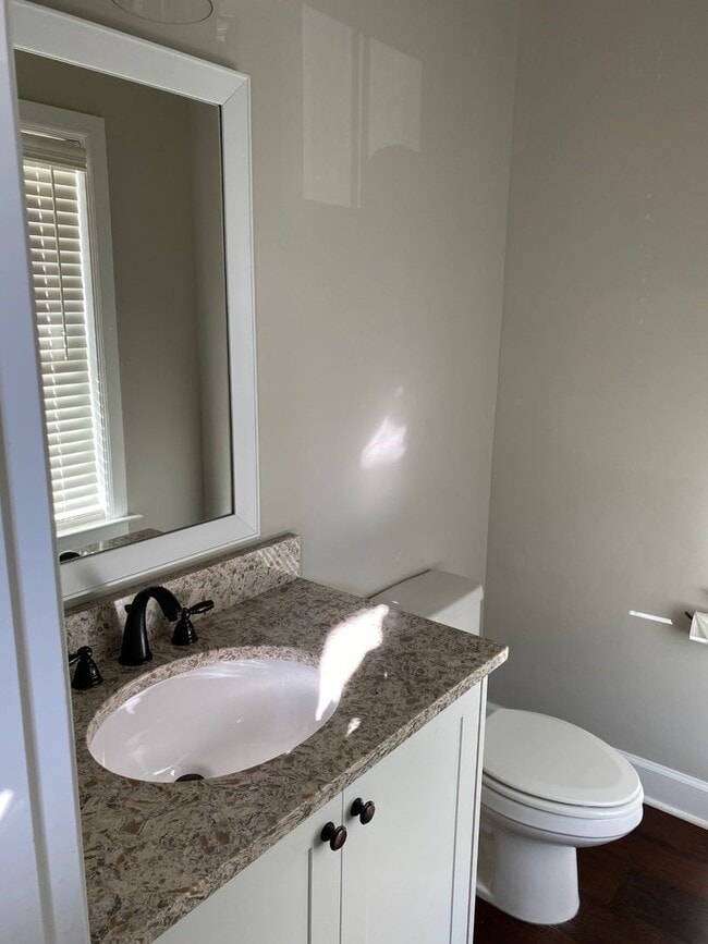 Building Photo - AVAILABLE NOW IN AVENEL PLACE