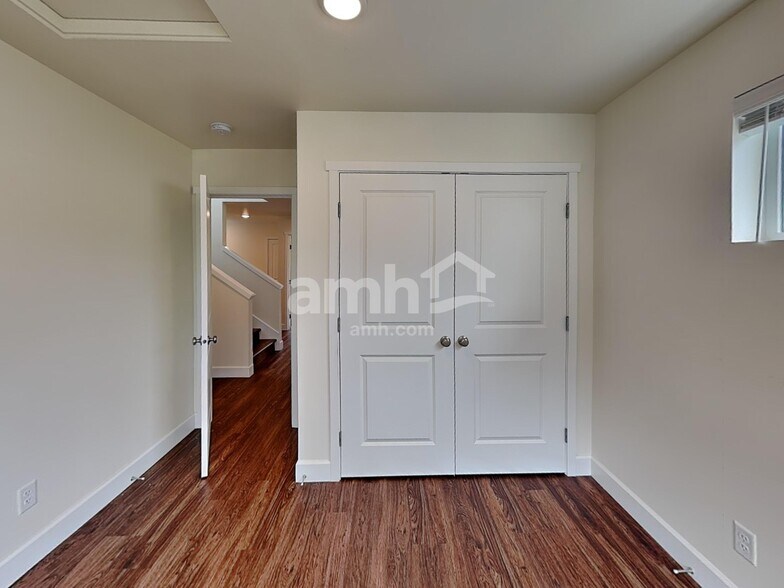 Building Photo - 33064 Eagle Peak Ln