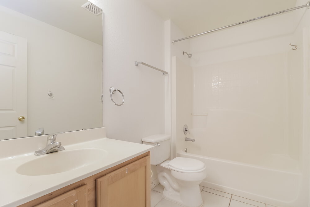 Building Photo - 12466 Woodbury Cove Dr