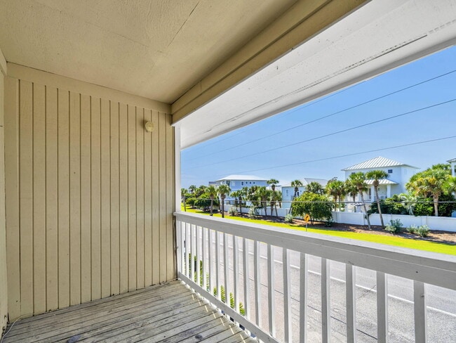 Building Photo - 445 Gulf Shore Dr
