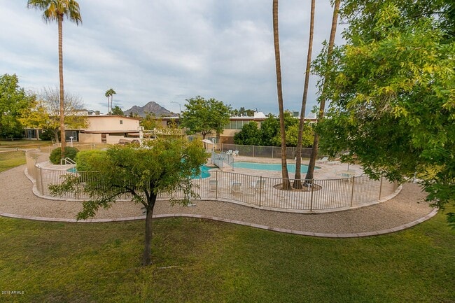 Primary Photo - 6109 N 12th St