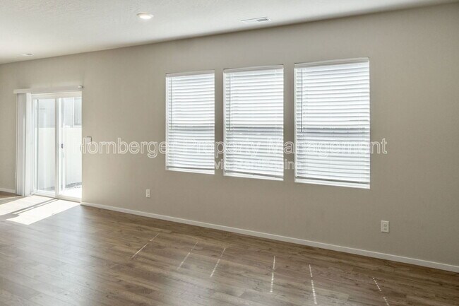 Building Photo - 5813 W Georgetown Ln