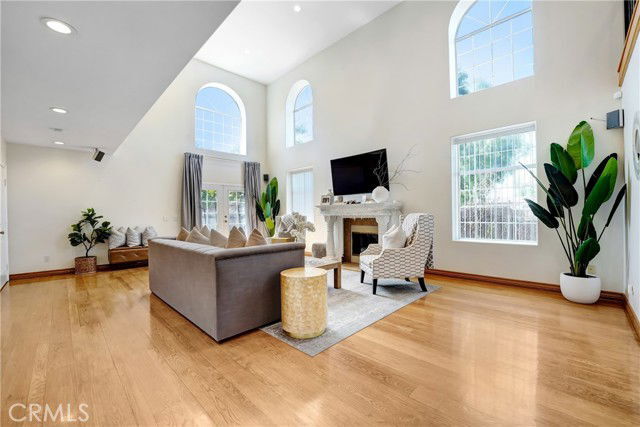 Building Photo - 11242 Sheldon St