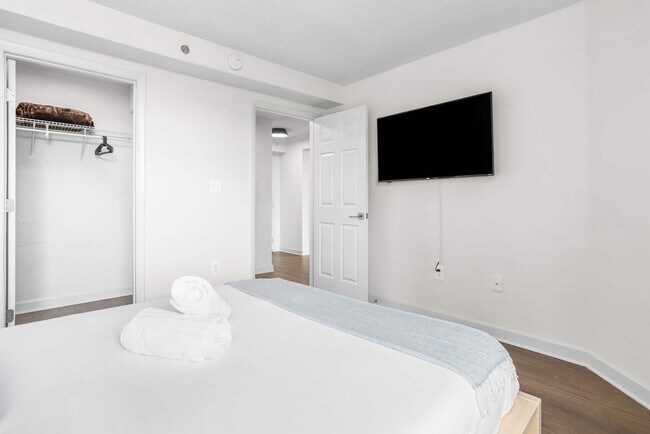 Building Photo - 801 15th St S