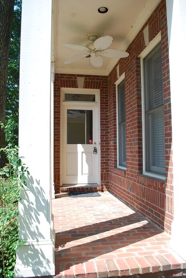 Building Photo - EXECUTIVE LIVING AT HARBOR TOWN