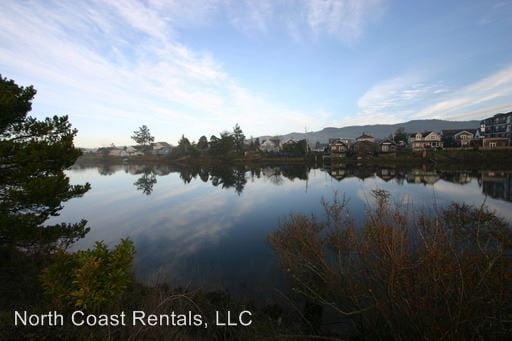 Building Photo - 400 Necanicum Dr