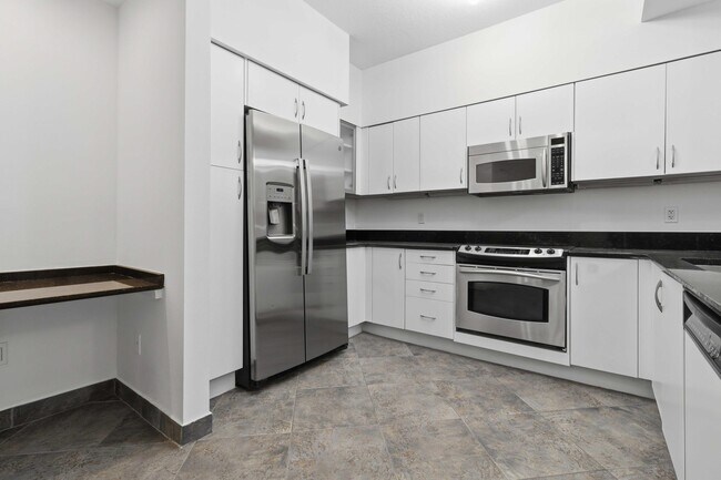 Building Photo - 233 S Federal Hwy