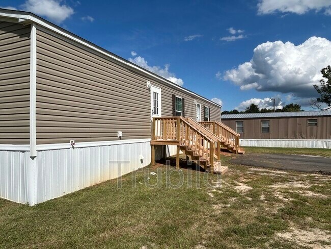 Building Photo - 96 Somerset Dr