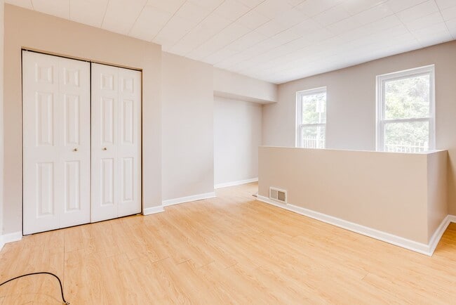 Building Photo - 2318 Leticoe St