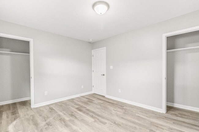 Building Photo - 407 Park Ave