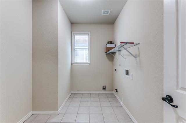 Building Photo - 11233 Seguin Dr