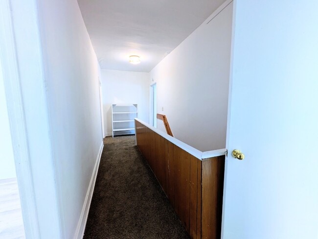 Building Photo - 400 Ridge Ave