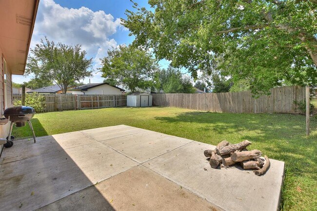 Building Photo - 3007 Crystal Cove