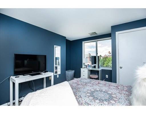 Building Photo - 30 Chelsea St