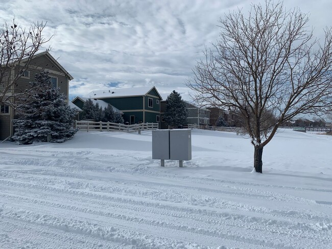 Building Photo - Beautiful 4 Bedroom, 3.5 Bath Home For Ren...