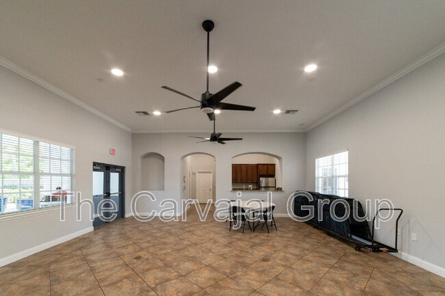 Building Photo - 6646 S Goldenrod Rd