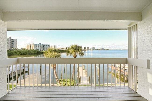 Building Photo - 150 Marina Del Rey Ct