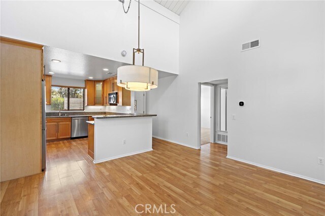Building Photo - 31287 E Nine Dr
