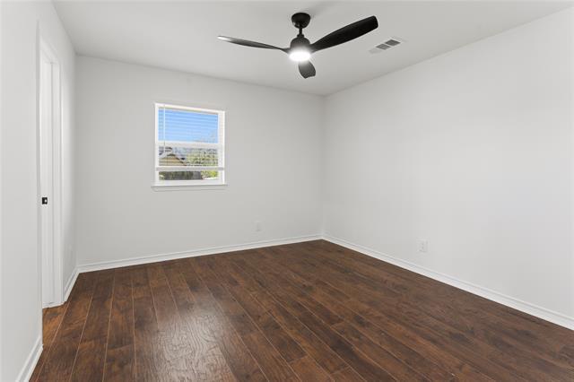 Building Photo - 3622 Douglas Dr