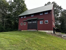 Building Photo - 137 West Rd