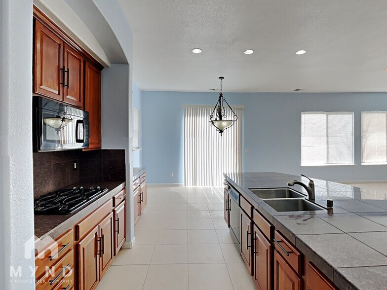 Building Photo - 1650 Brightstone Ct