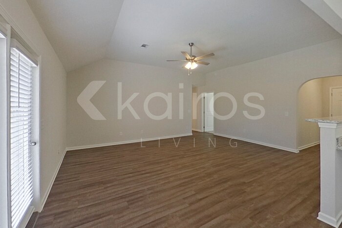 Building Photo - 1883 Landing Pl