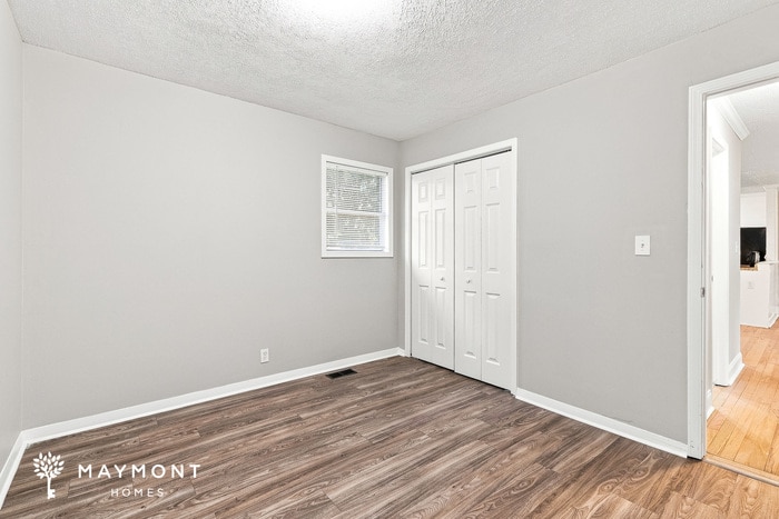 Building Photo - 4315 Bonneville Dr