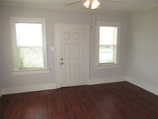 Building Photo - 2121 Market St