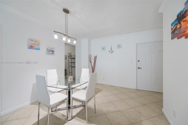 Building Photo - 2501 S Ocean Dr