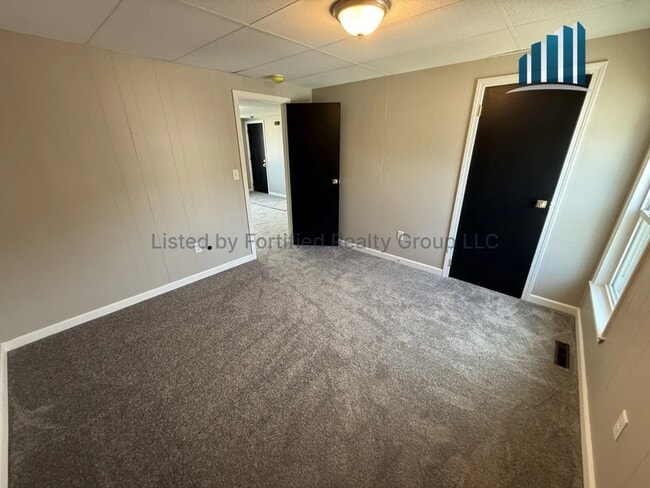 Building Photo - 85 Massasoit St