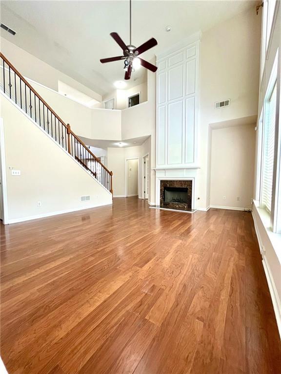 Building Photo - 570 Midhurst Pl