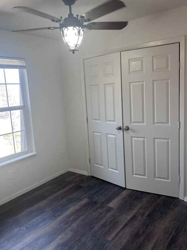 Building Photo - 5429 Prince Dr