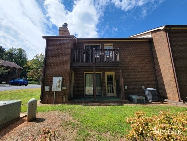 Building Photo - 216 Ridge Forest Ct