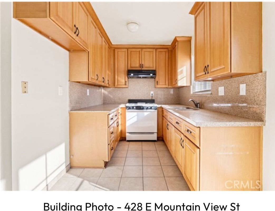 Building Photo - 428 Mountain Vw