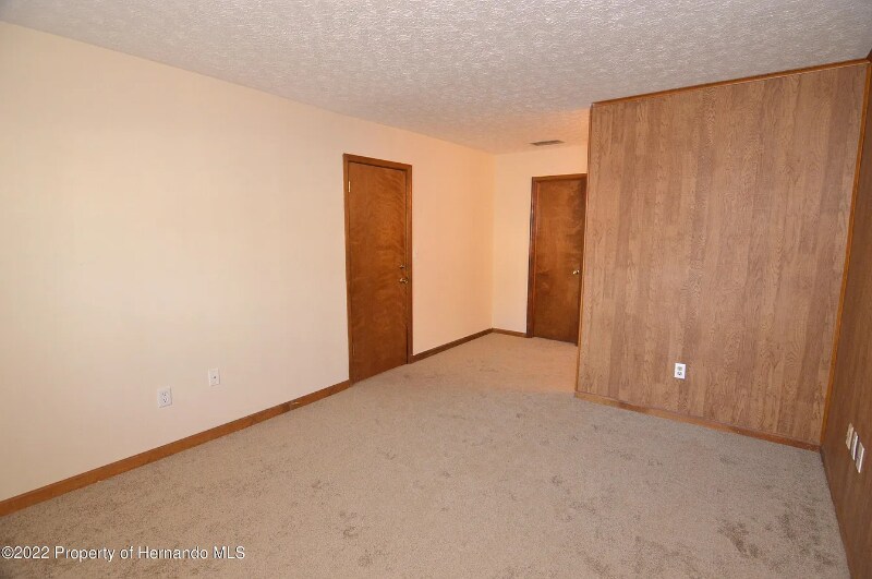 Building Photo - 909 Candlebrook Ln